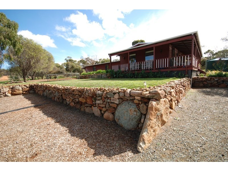74 Dungog Street, Cuballing WA 6311