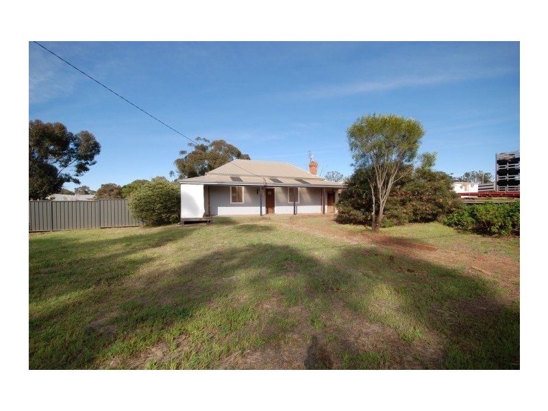 7 Taylor Street, Pingelly WA 6308