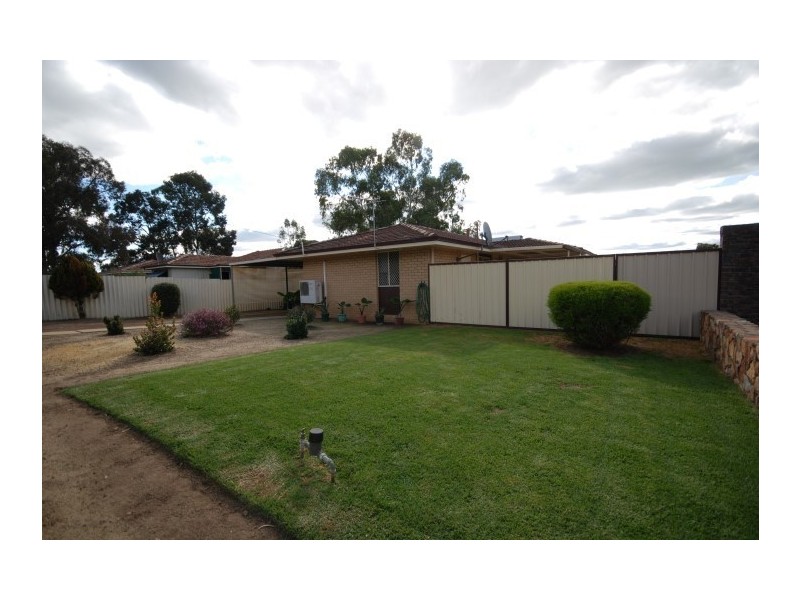 40 Hough Street, Narrogin WA 6312