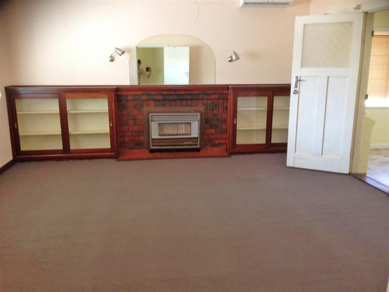 80 Brookton Highway, Brookton WA 6306