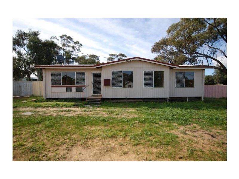19 Stratford Street, Pingelly WA 6308