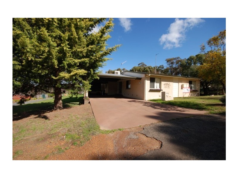 54 Palmer Street, Narrogin WA 6312