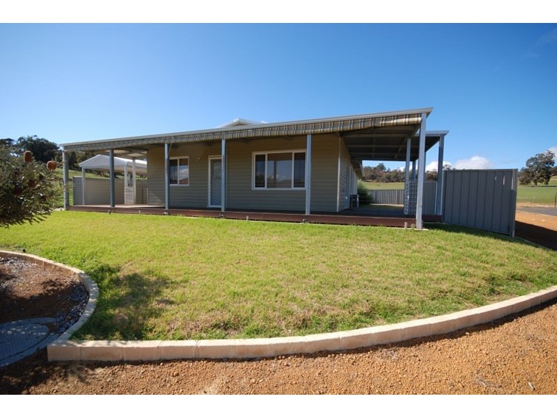 2 Sandalwood Place, Boddington WA 6390