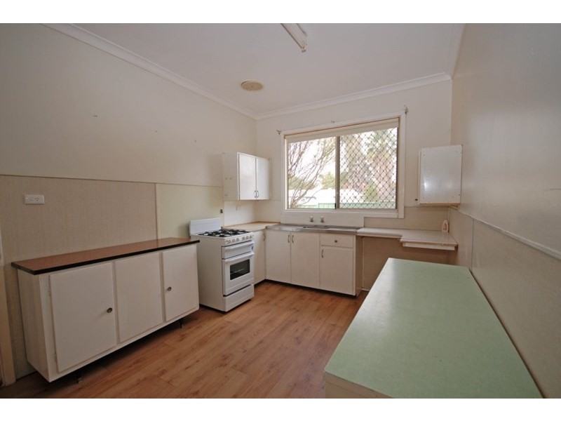 5 Clough Place, Narrogin WA 6312