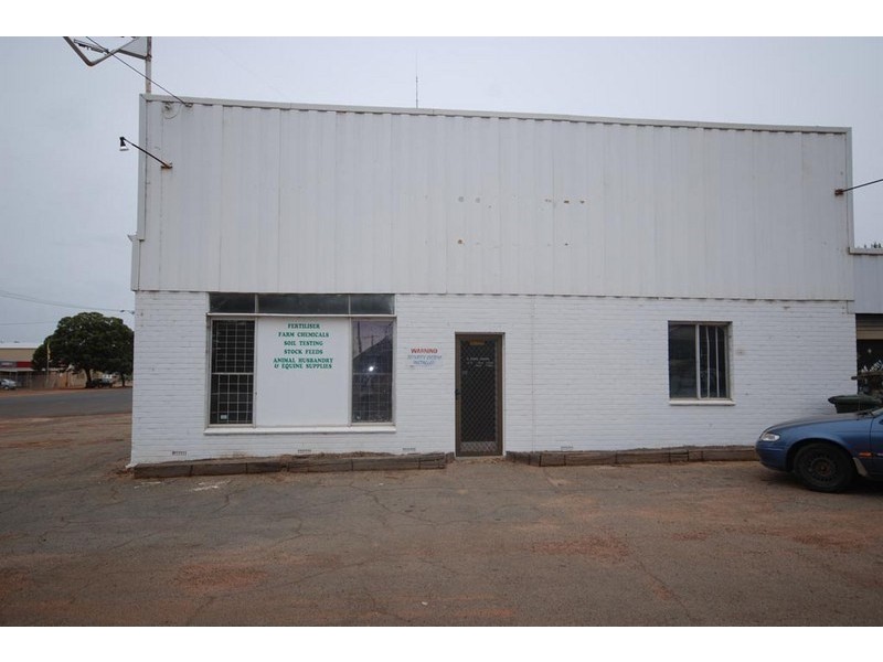 20 Fairway Street, Narrogin WA 6312