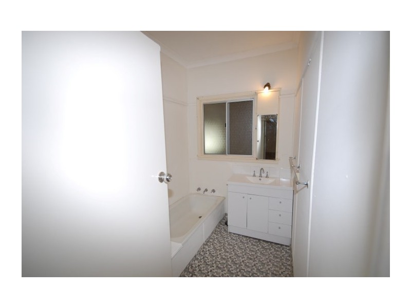 7 Bunbury Street, Narrogin WA 6312