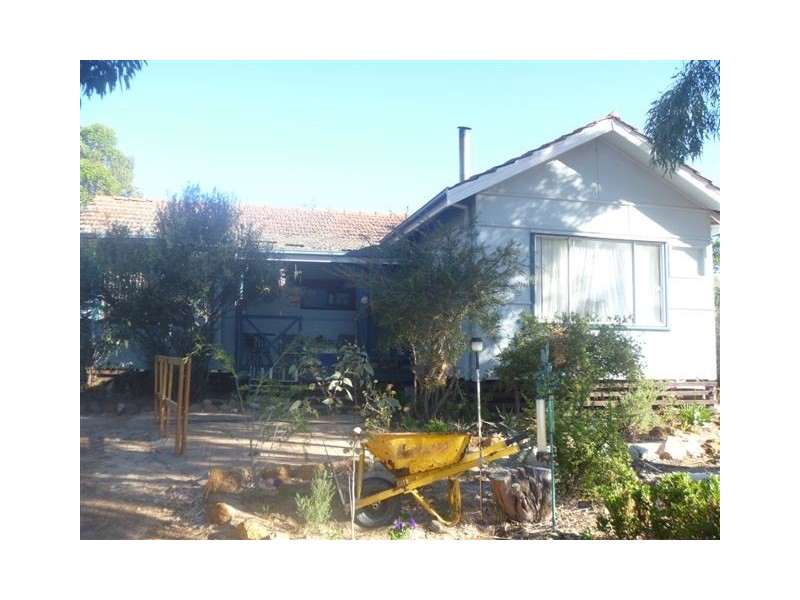 1 Andrews Street, Narrogin WA 6312