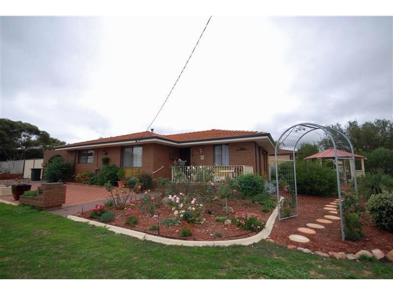 42 Floreat Street, Narrogin WA 6312