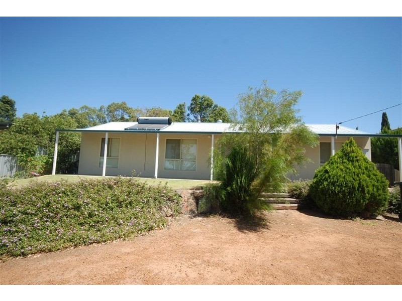 55 Hough Street, Narrogin WA 6312