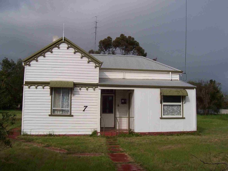 7 Stratford Street, Pingelly WA 6308
