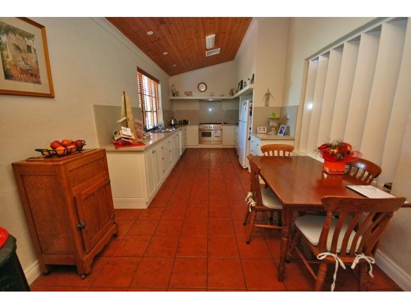 8 Hansard Street, Narrogin WA 6312