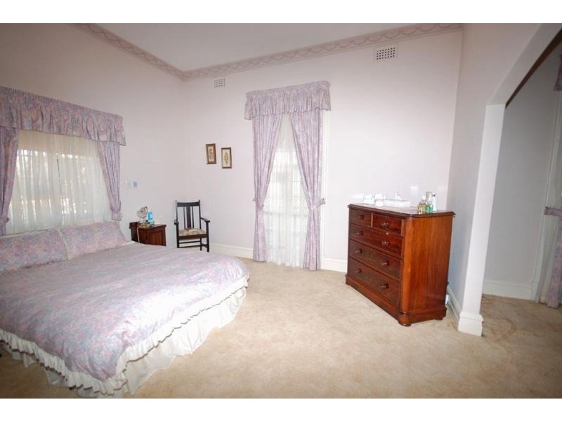 8 Hansard Street, Narrogin WA 6312