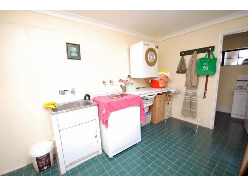 8 Hansard Street, Narrogin WA 6312