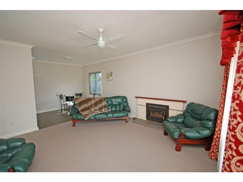 137 Clayton Road, Narrogin WA 6312