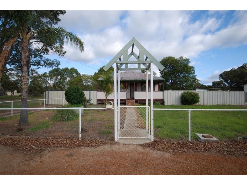 119 Ensign Street, Narrogin WA 6312