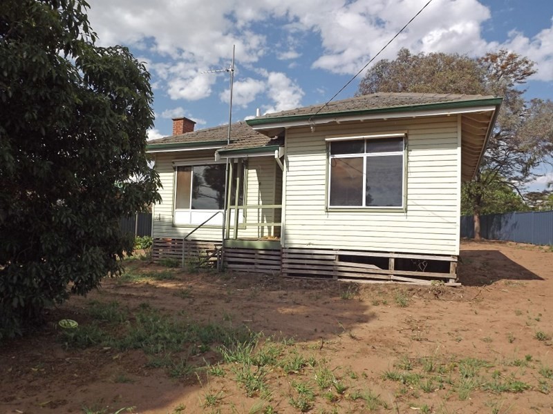 4 Roe Street, Narrogin WA 6312