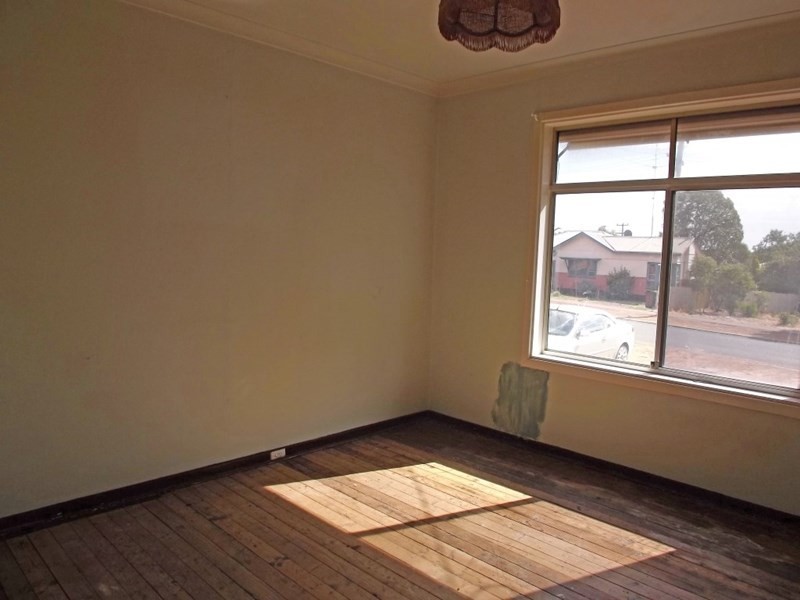 4 Roe Street, Narrogin WA 6312