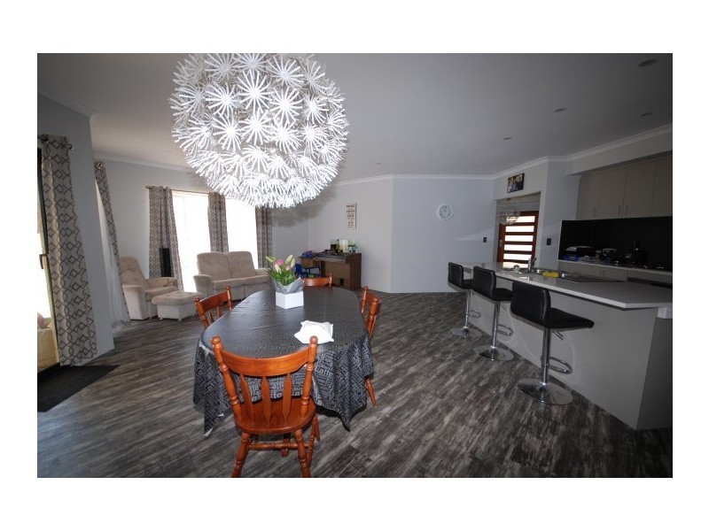 21 Fox Street, Narrogin WA 6312