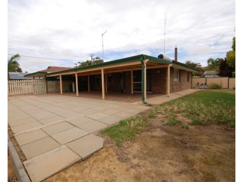 42 Park Street, Pingelly WA 6308