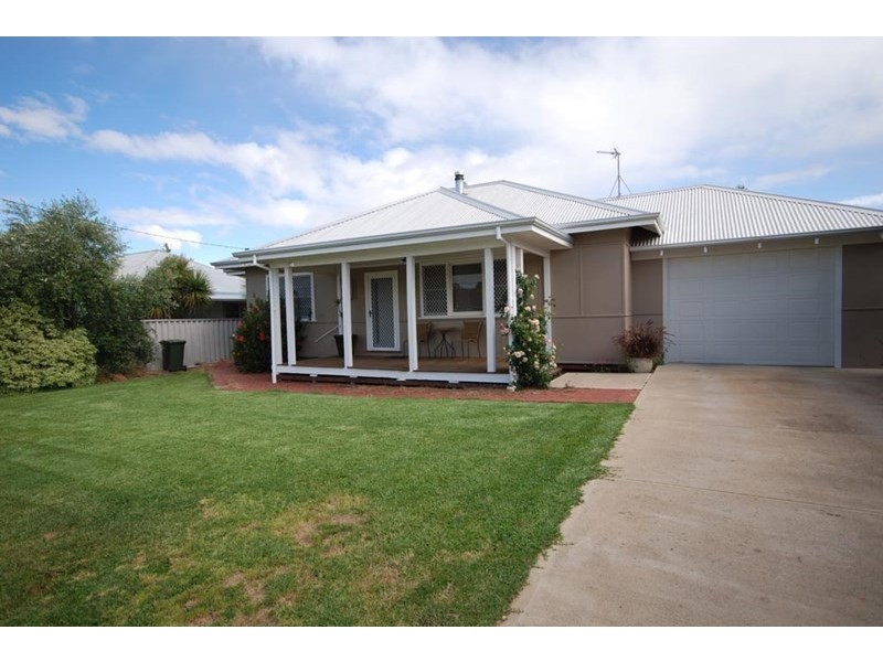 43 Ensign Street, Narrogin WA 6312