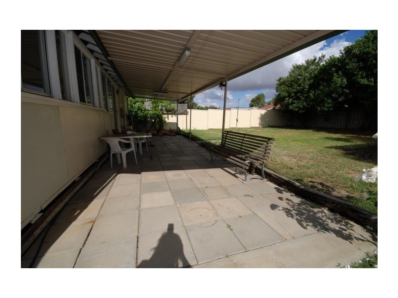 11 Ashworth Crescent, Narrogin WA 6312