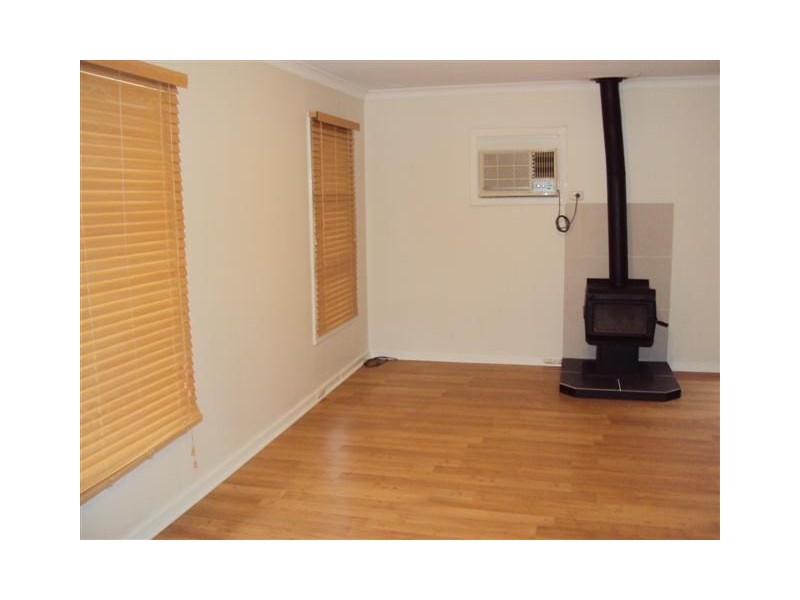 12 Clark Street, Narrogin WA 6312