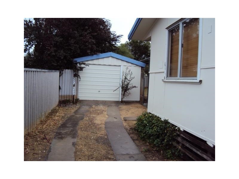 12 Clark Street, Narrogin WA 6312