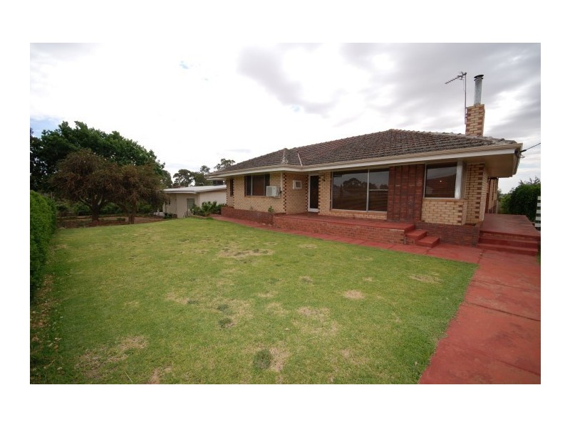 127 Narrakine Road, Narrogin WA 6312