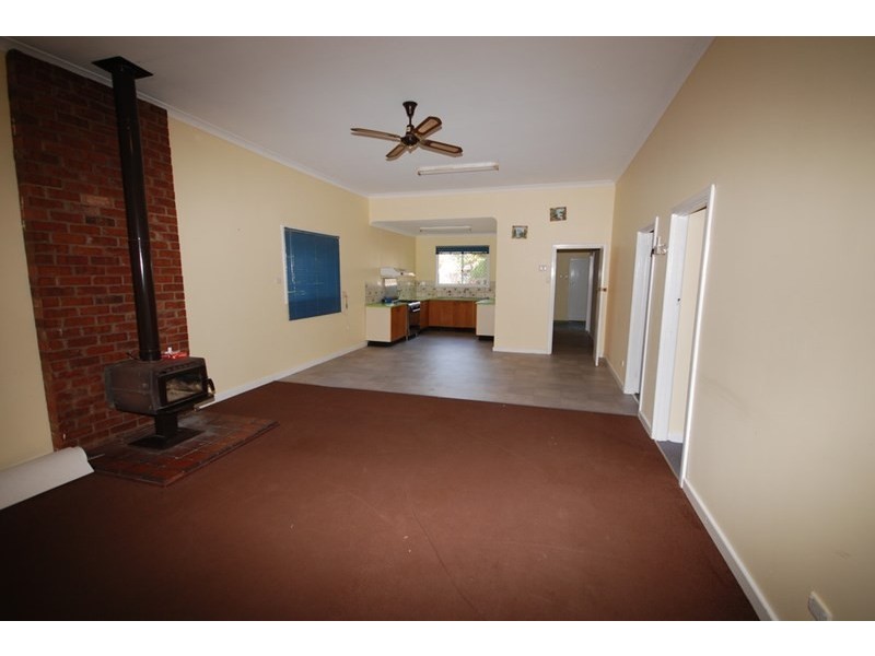 37 Doney Street, Narrogin WA 6312