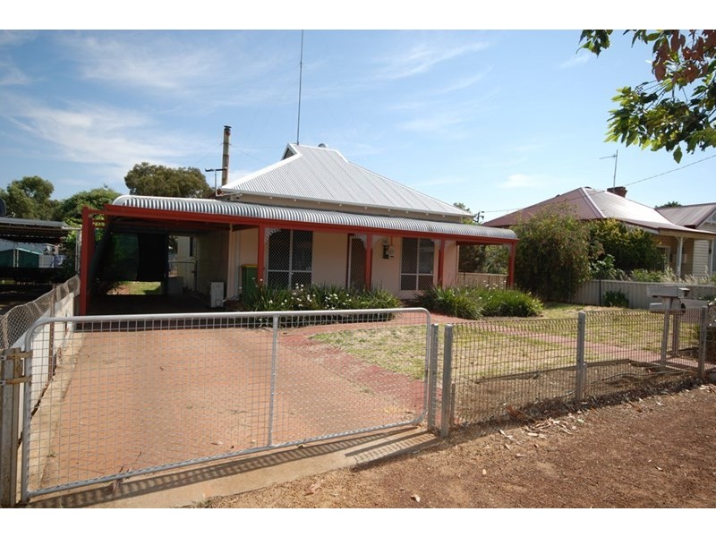 37 Doney Street, Narrogin WA 6312