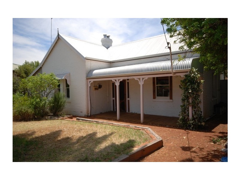 11 White Street, Brookton WA 6306