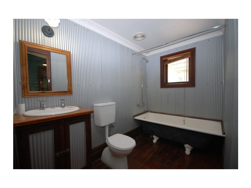 11 White Street, Brookton WA 6306