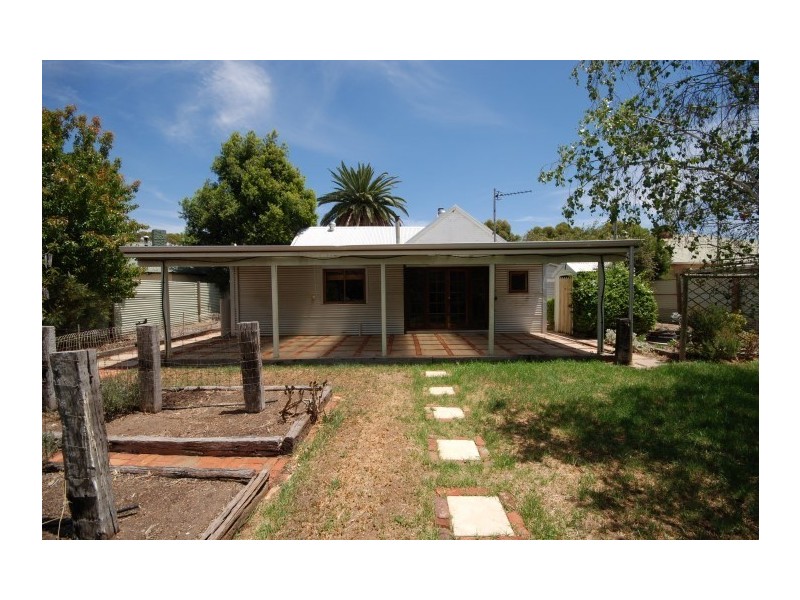 11 White Street, Brookton WA 6306