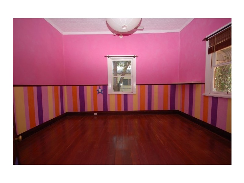 11 White Street, Brookton WA 6306