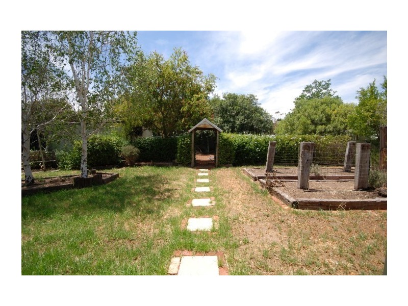 11 White Street, Brookton WA 6306