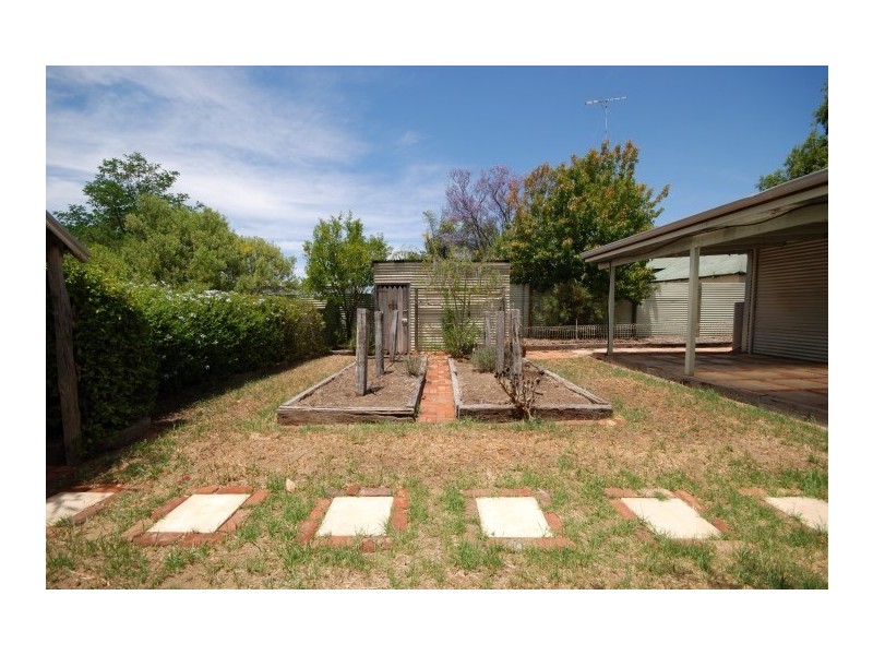 11 White Street, Brookton WA 6306