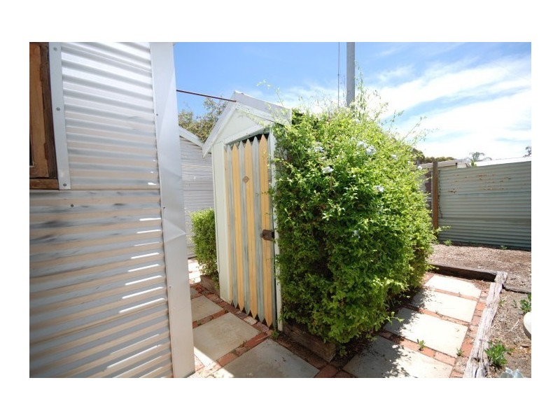 11 White Street, Brookton WA 6306