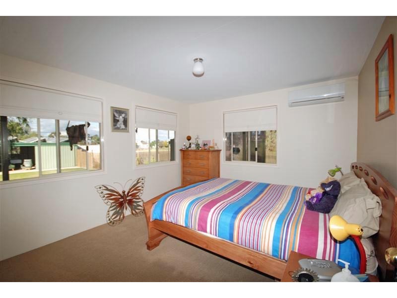 57 Narrakine Road, Narrogin WA 6312