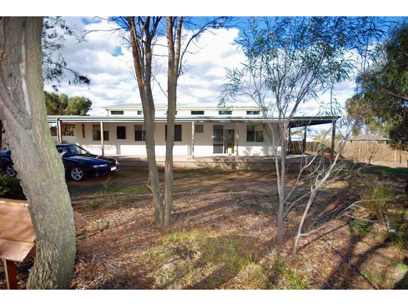 57 Narrakine Road, Narrogin WA 6312