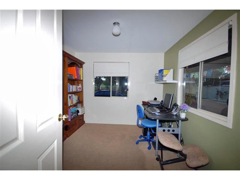 57 Narrakine Road, Narrogin WA 6312