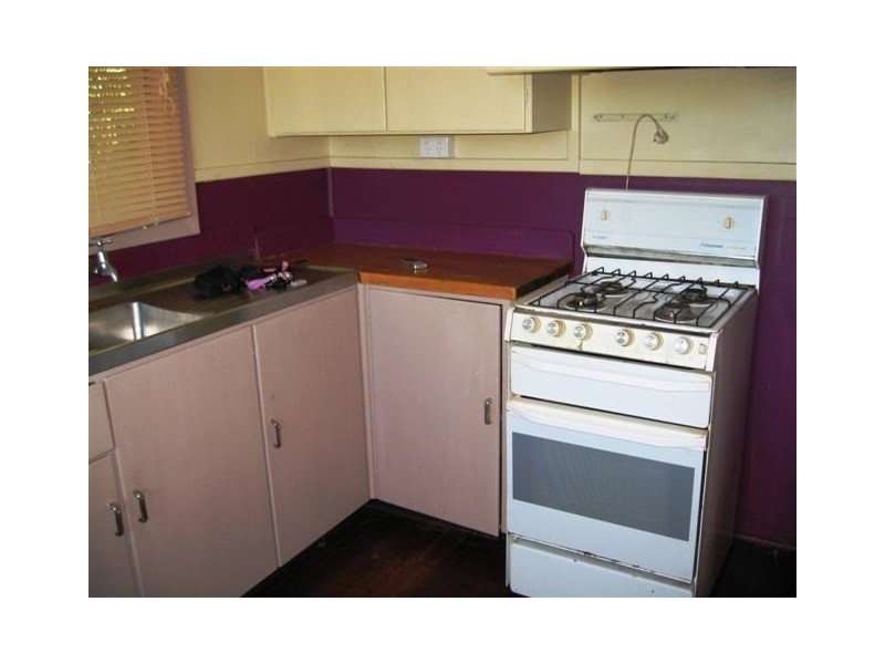 84 Fox Street, Narrogin WA 6312