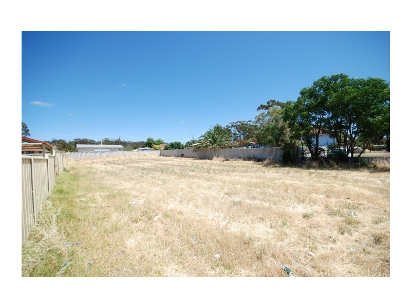 4 Clark Street, Narrogin WA 6312