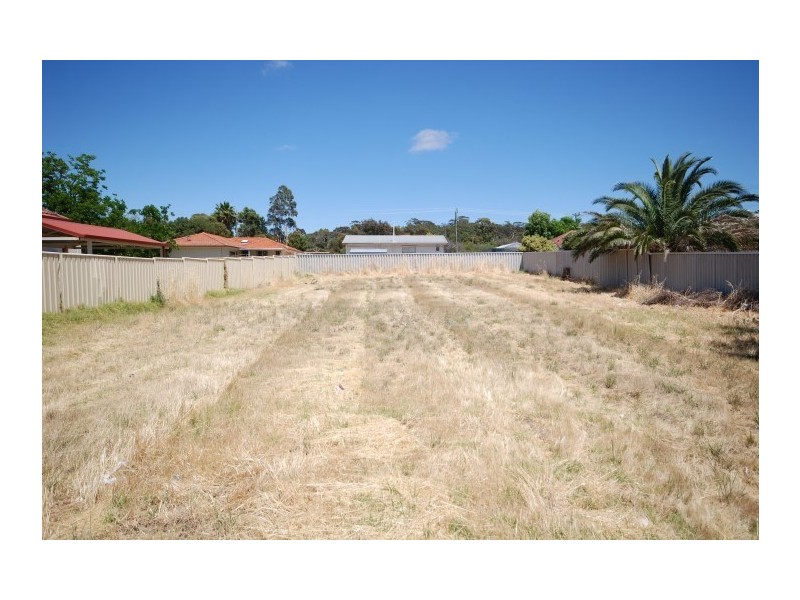 4 Clark Street, Narrogin WA 6312