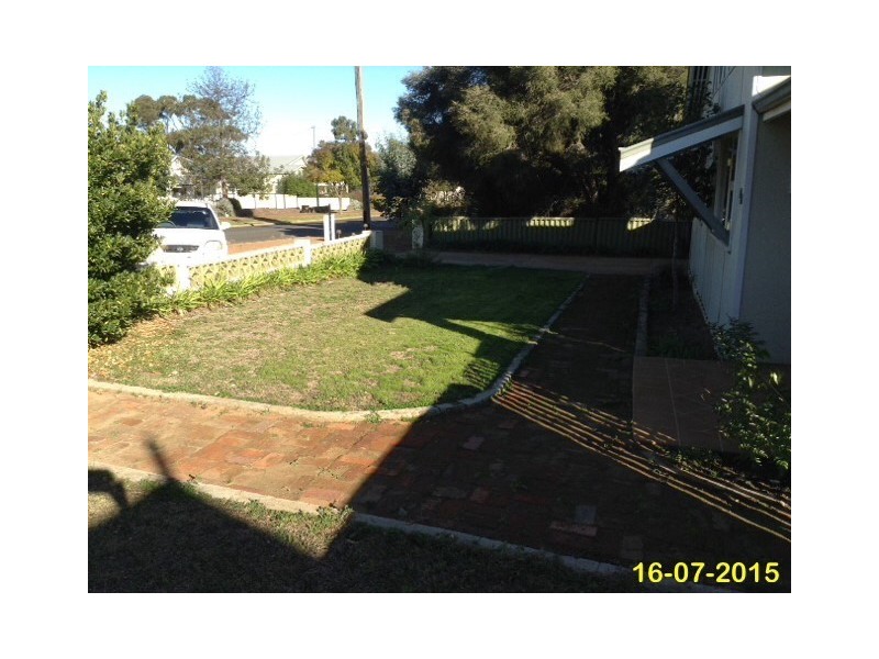 21 Hansard Street, Narrogin WA 6312