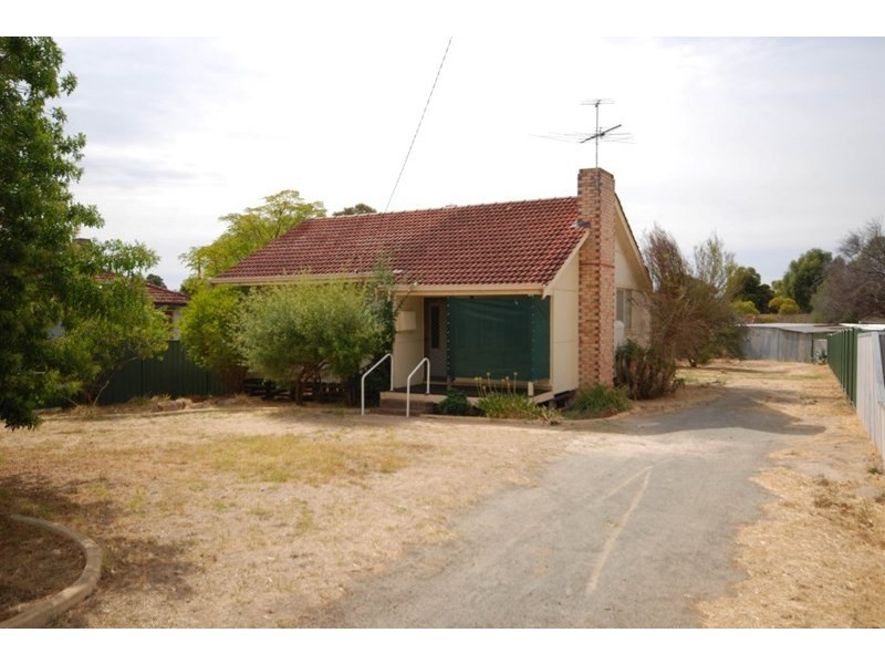 5 Clough Place, Narrogin WA 6312