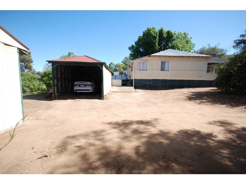32 Butler Street, Narrogin WA 6312