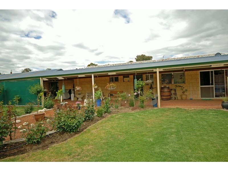 11 Florence Avenue, Narrogin WA 6312