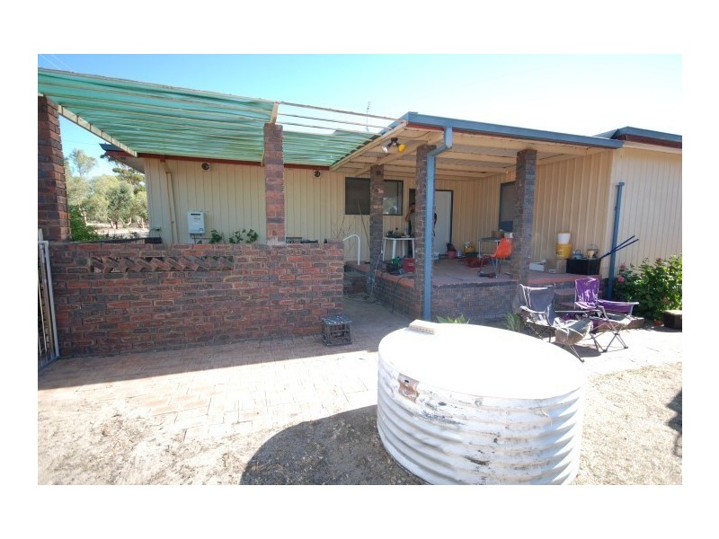 2 SMITH Street, Wickepin WA 6370