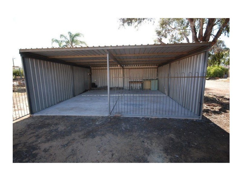 2 SMITH Street, Wickepin WA 6370