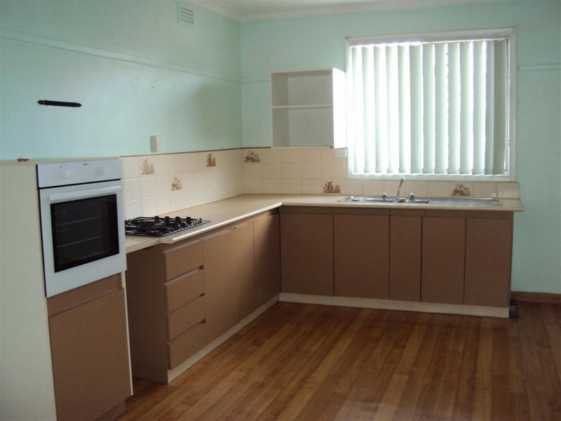 30 Felspar Street, Narrogin WA 6312